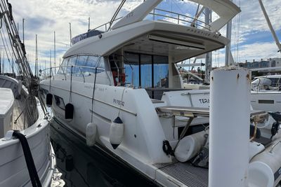 Yacht