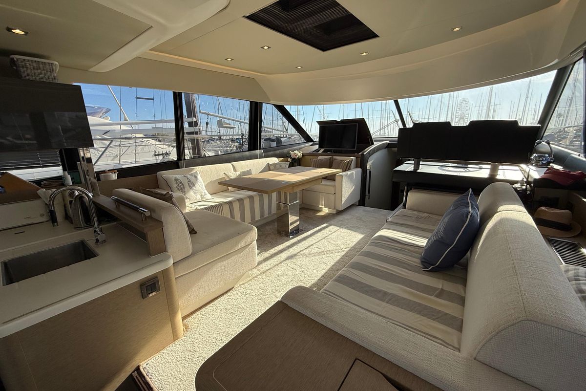 2017 Prestige 59 