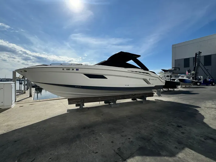 Pieseas Yacht Photos Pics 