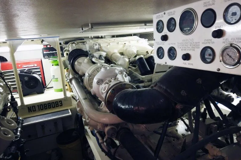 Marlintini Yacht Photos Pics 