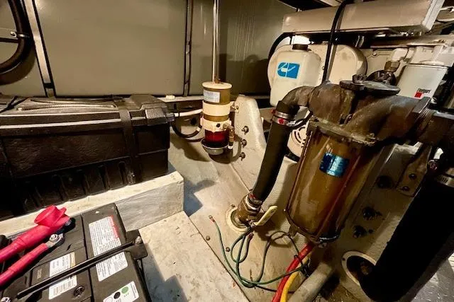 "sunseeker" Yacht Photos Pics Engine room of 2002 Silverton 43 Motor Yacht with visible components and wiring.