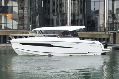 2025 Parker 790 Explorer