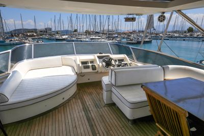 Yacht