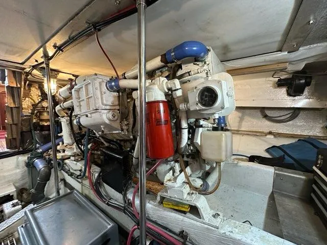 Blue Glass Yacht Photos Pics 