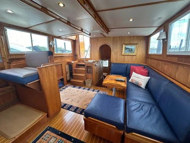 Blue Glass Yacht Photos Pics 