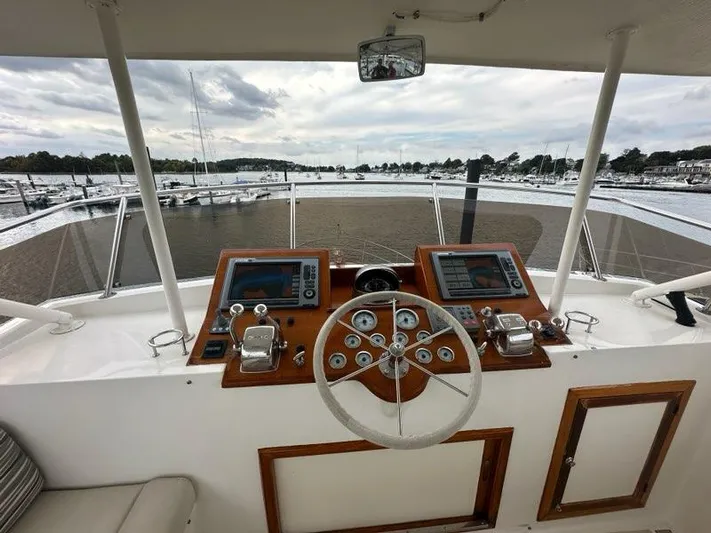 Blue Glass Yacht Photos Pics 