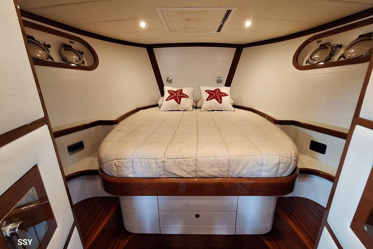 2013 Camper & Nicholsons 45 