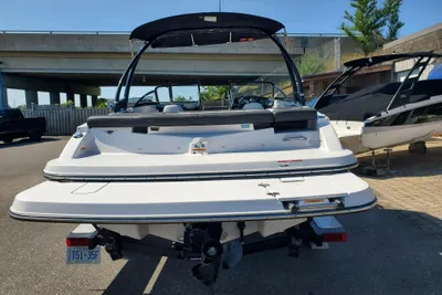 Glastron GT 205