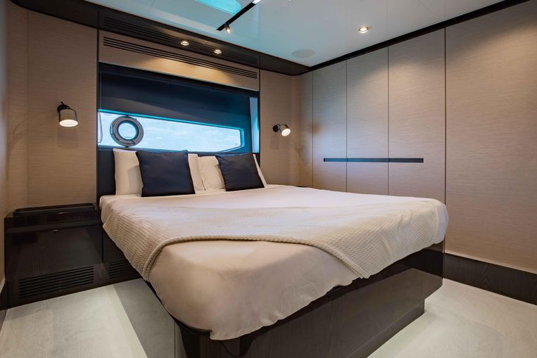 2020-94-3-azimut-s10