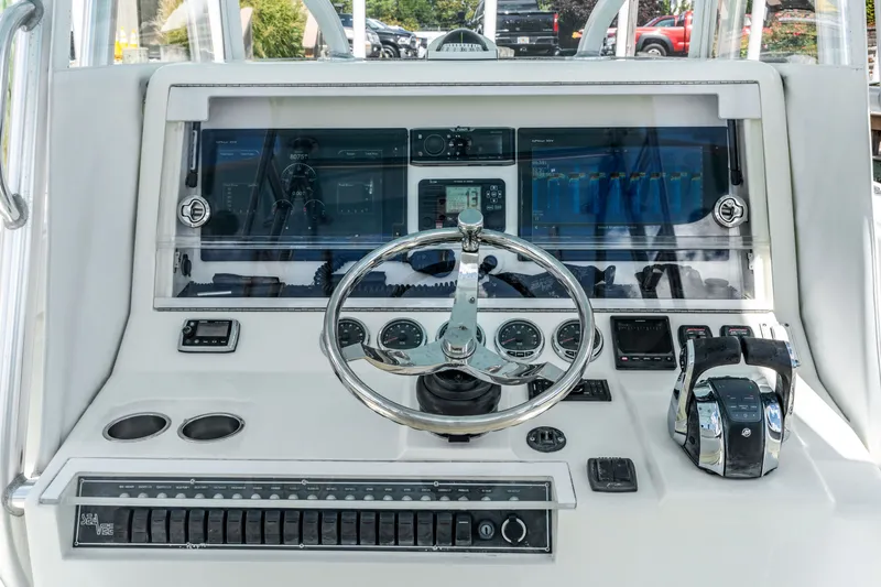  Yacht Photos Pics 2016 SeaVee 390Z helm with modern navigation instruments.
