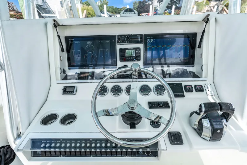  Yacht Photos Pics 2016 SeaVee 390Z helm with modern navigation instruments.