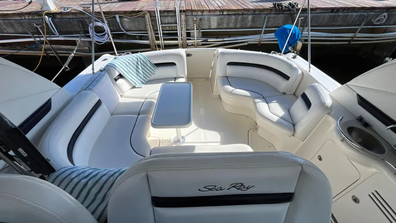 Lowest Price In Usa ! Yacht Photos Pics 2008 Sea Ray 380 Sundancer boat interior with white seating and table.