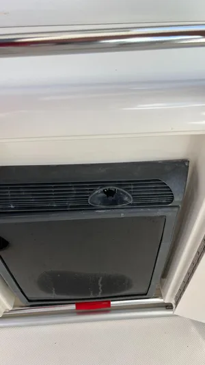 Lowest Price In Usa ! Yacht Photos Pics Control panel on 2008 Sea Ray 380 Sundancer boat.