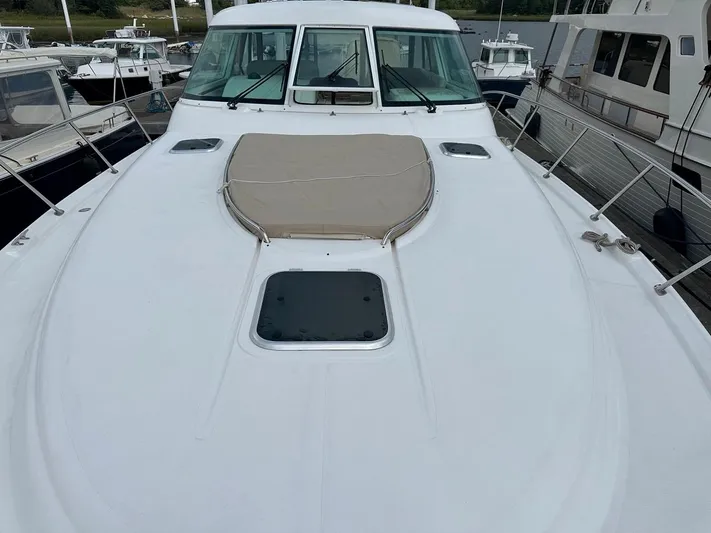 " Sarah Jane " Yacht Photos Pics Bow / Sun Pad