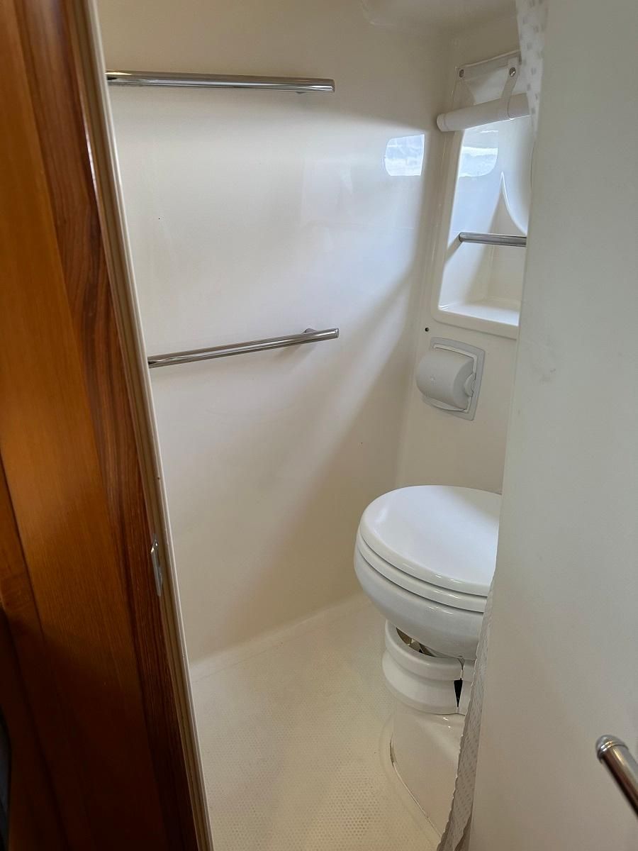 2006 Tiara Yachts 44 