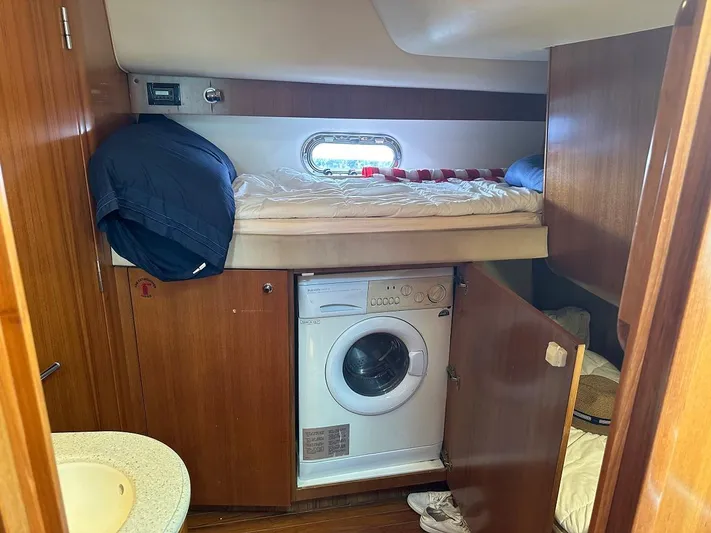 " Sarah Jane " Yacht Photos Pics Washer-Dryer