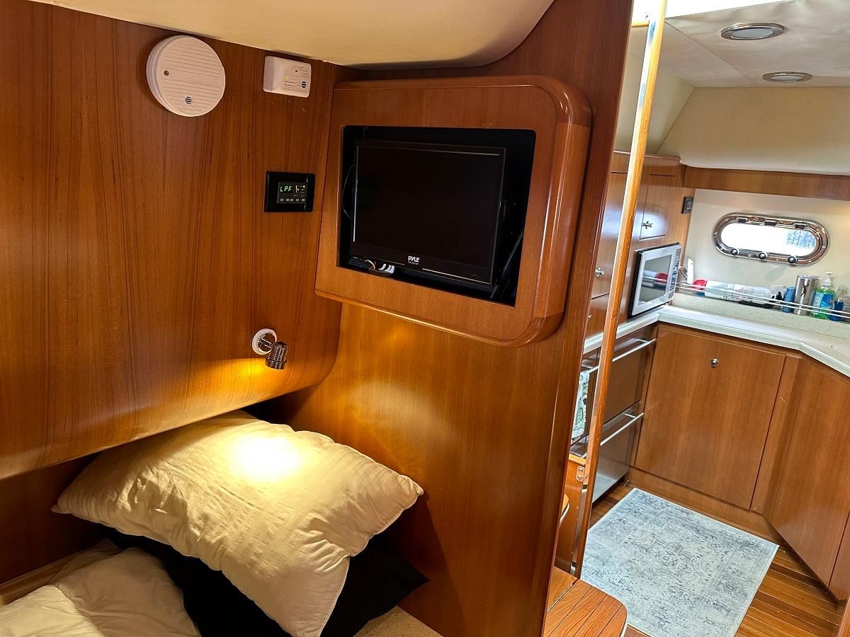 2006 Tiara Yachts 44 