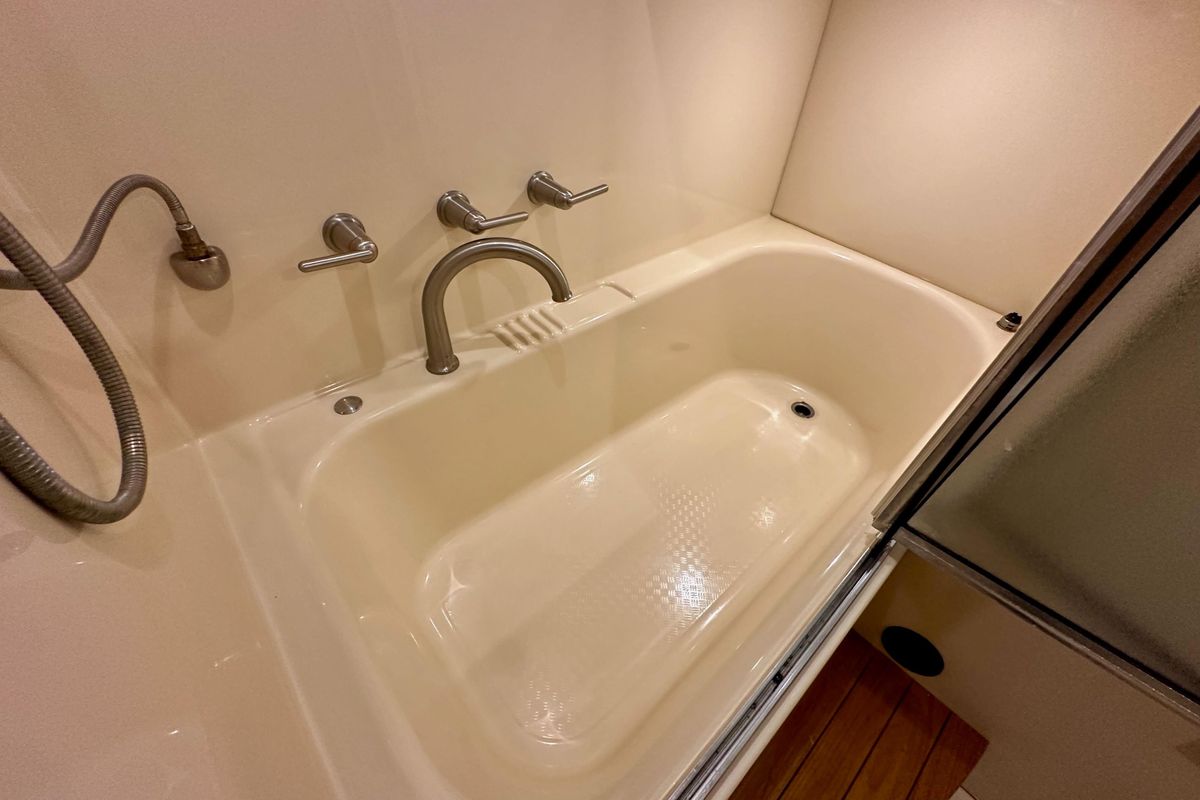 2004 Meridian 59 