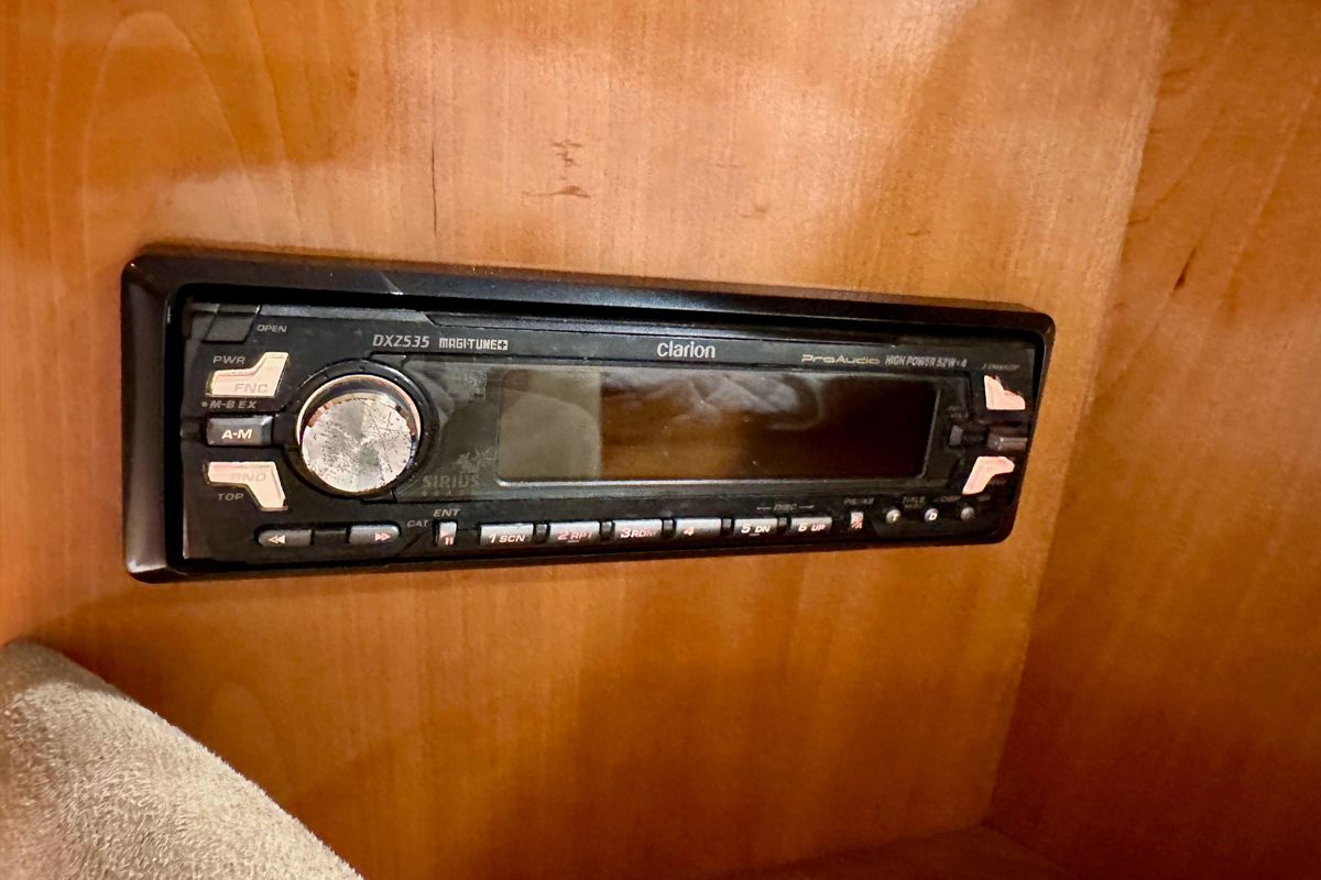 2004 Meridian 59 