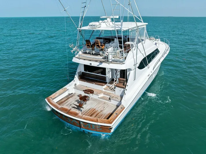 Big Game Yacht Photos Pics 2006 Hatteras 68 CNV Big Game