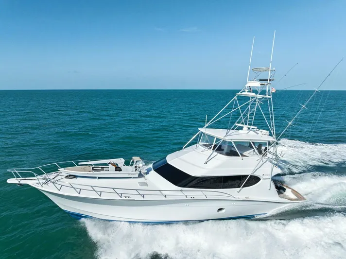 Big Game Yacht Photos Pics 2006 Hatteras 68 CNV Big Game