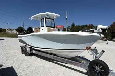 Blazer Bay Makaira 2600