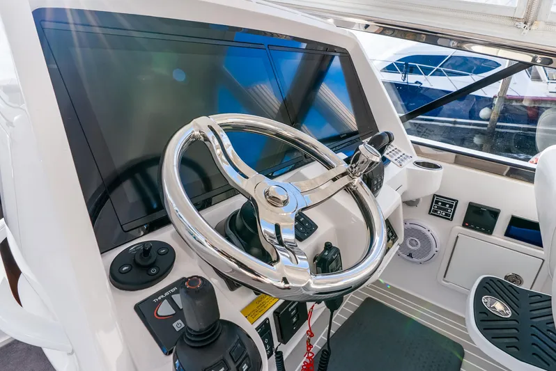 Her Salt Bouys Yacht Photos Pics 