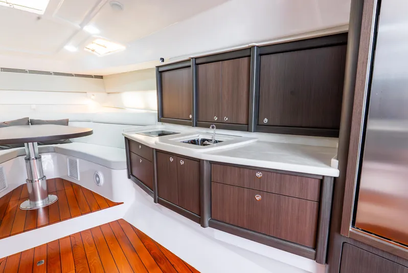 Her Salt Bouys Yacht Photos Pics 