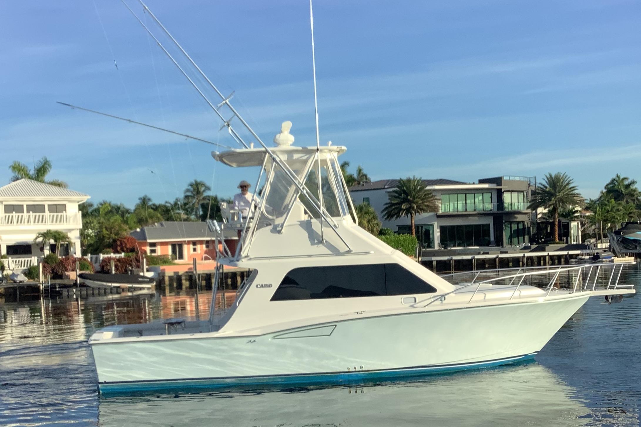 Cabo 35 Flybridge Sportfisher