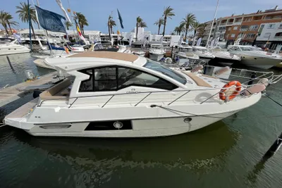 2012 Cranchi M38