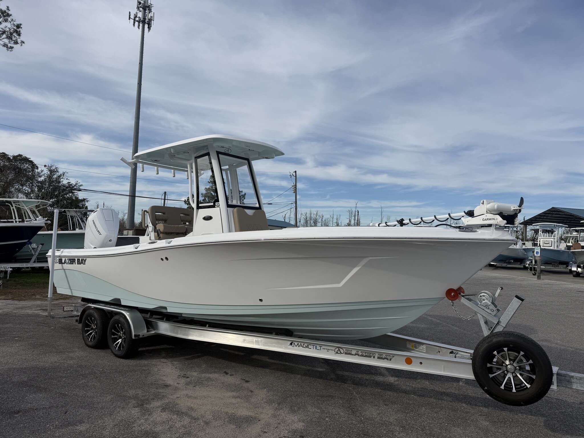 Blazer Bay Makaira 2600