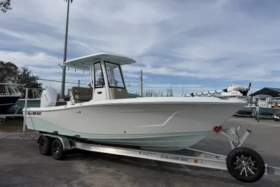 Blazer Bay Makaira 2600