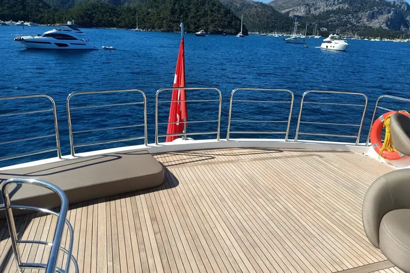  Yacht Photos Pics Sunseeker 94 Yacht 2005 deck with scenic ocean view and surrounding boats.