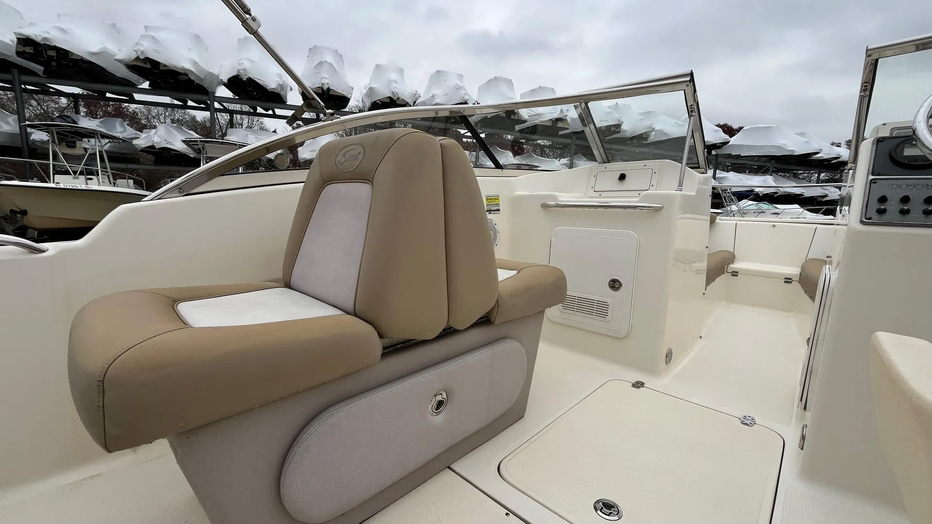 2015 Scout 210 Dorado Photo