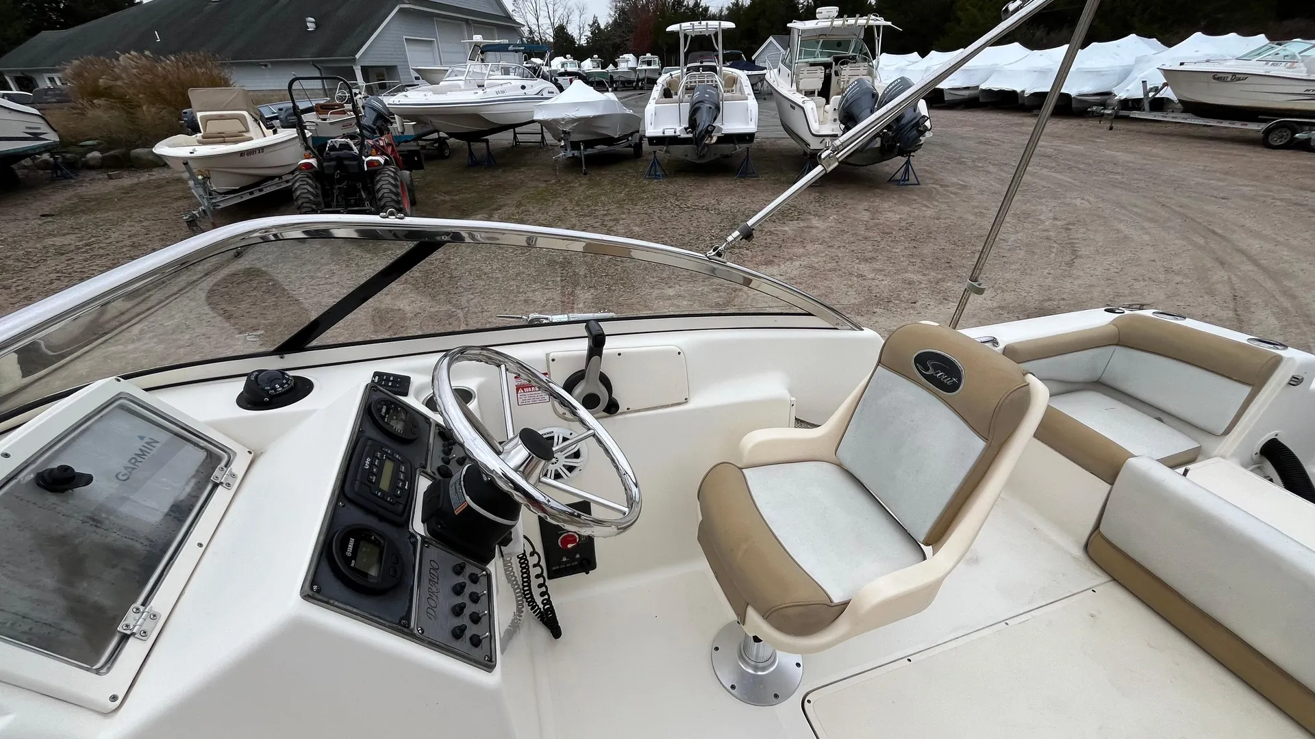 2015 Scout 210 Dorado Photo