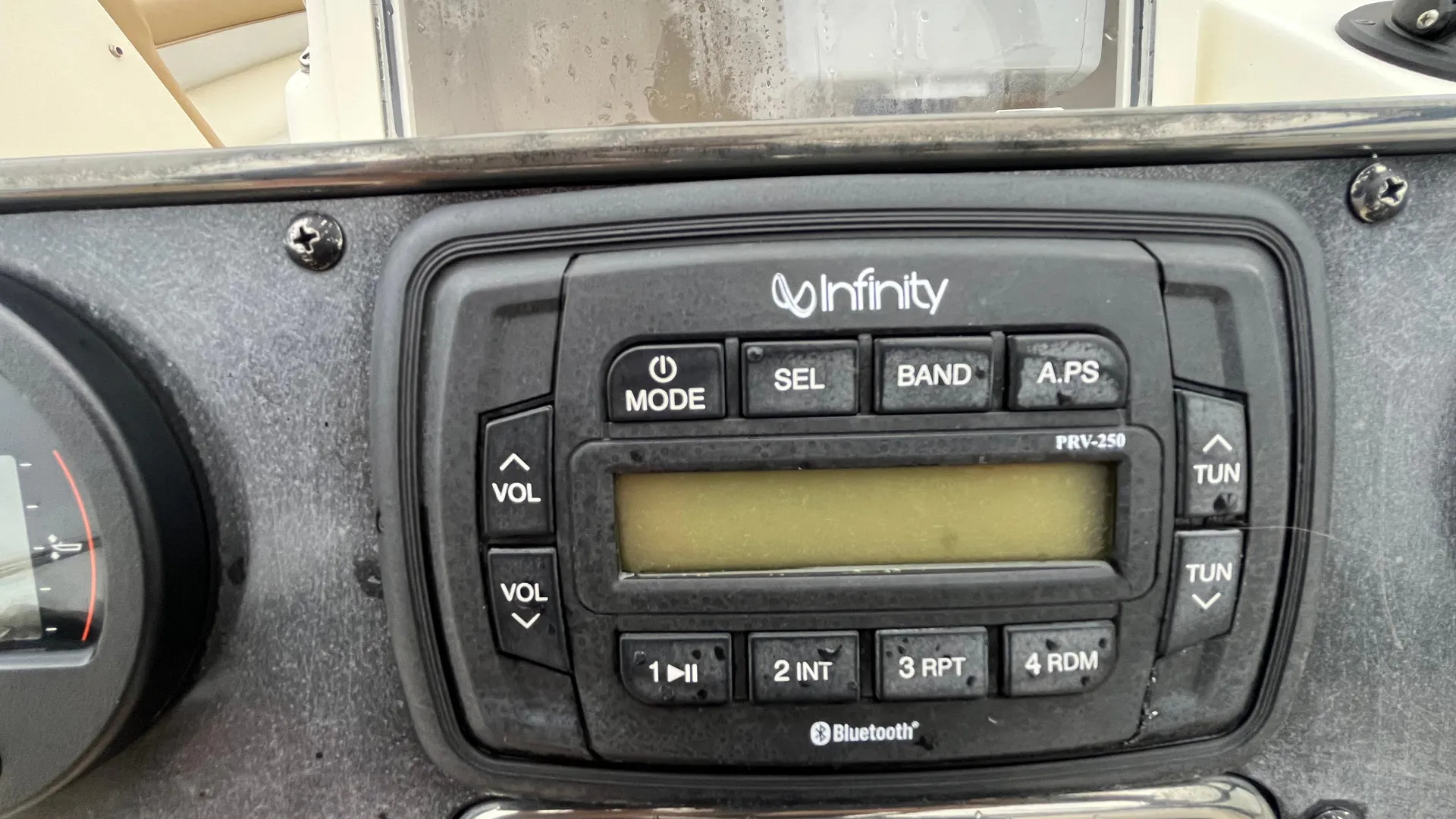 2015 Scout 210 Dorado Photo