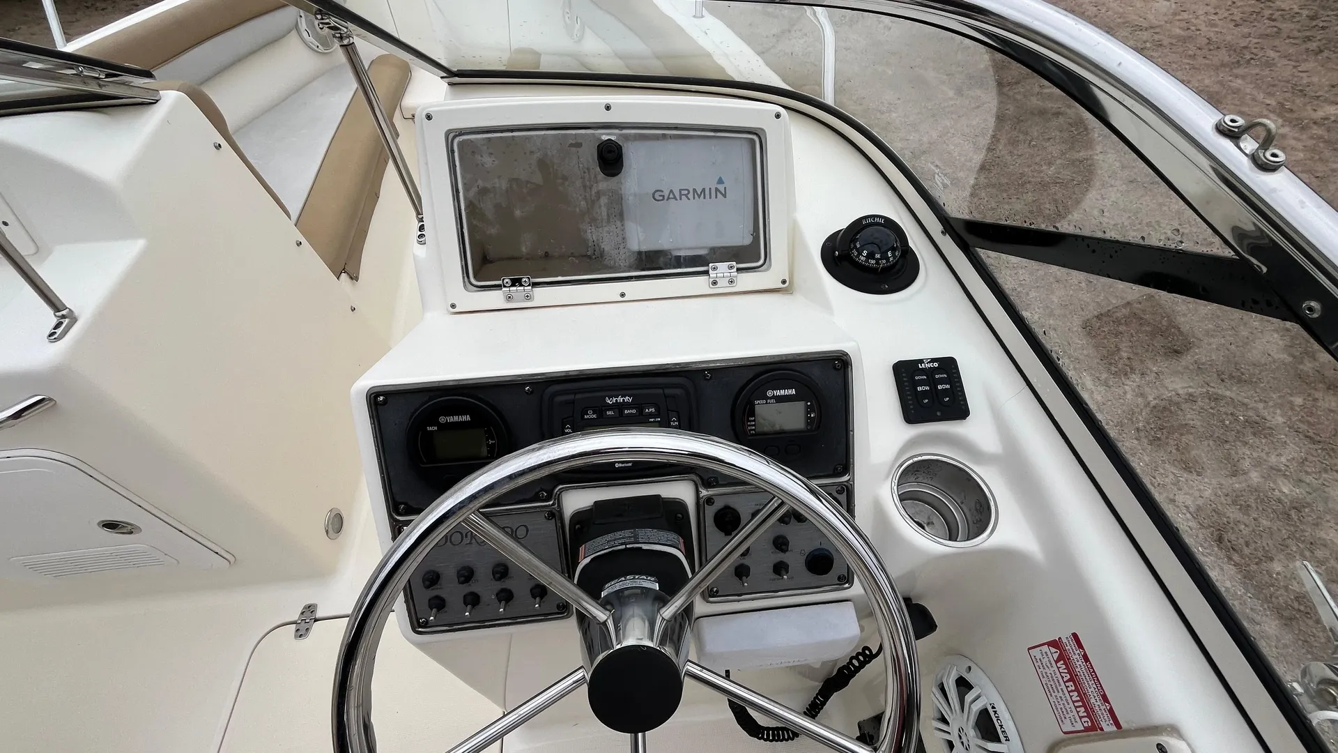 2015 Scout 210 Dorado Photo