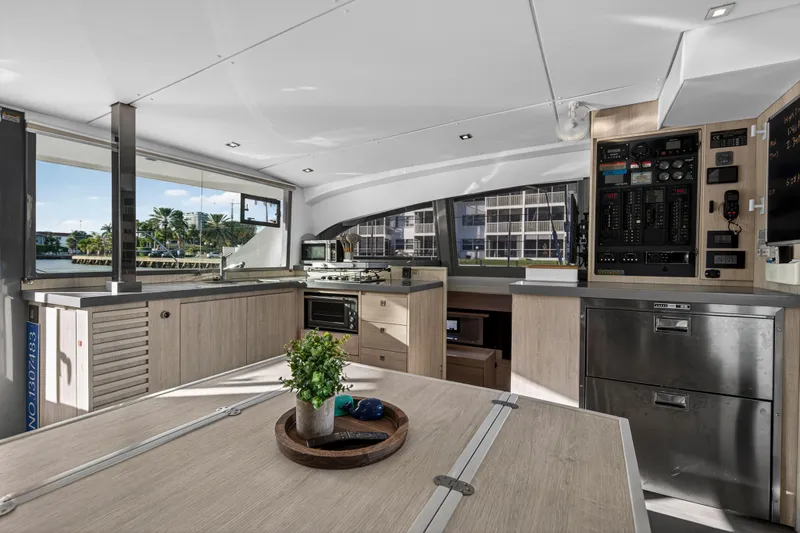 Changing Keys Yacht Photos Pics Modern interior of 2020 Leopard 40 yacht with kitchen and control panel.