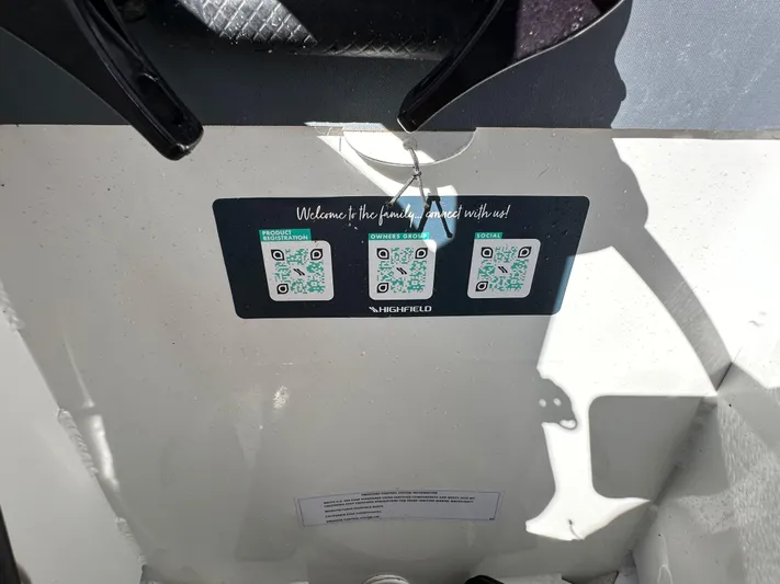 Relentless Yacht Photos Pics 