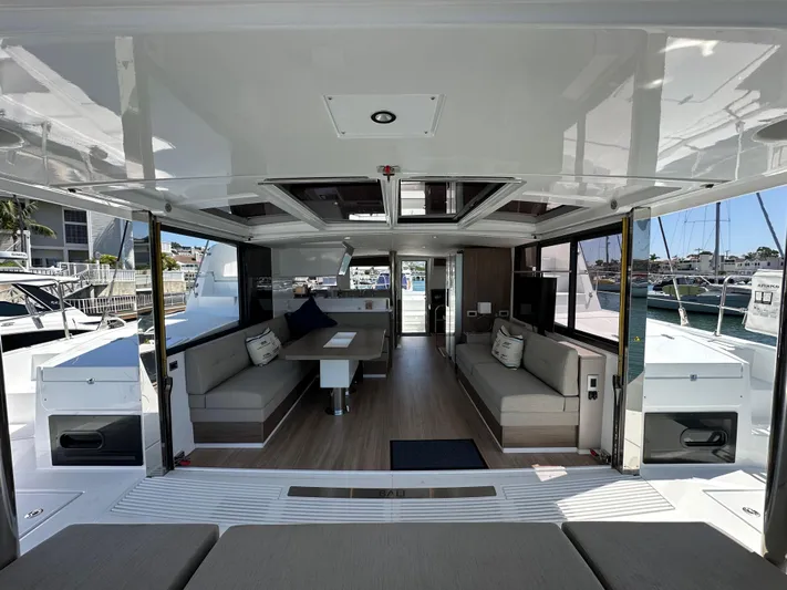 Relentless Yacht Photos Pics 