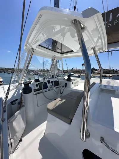 Relentless Yacht Photos Pics 