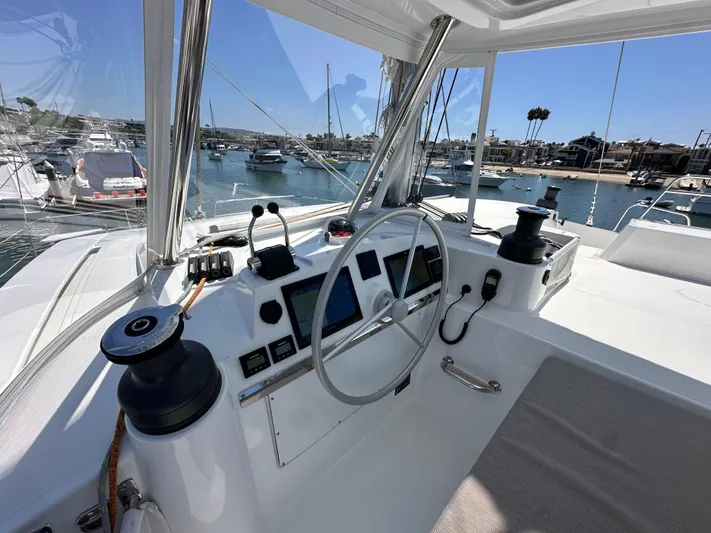 Relentless Yacht Photos Pics 