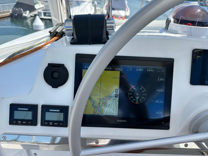 Relentless Yacht Photos Pics 