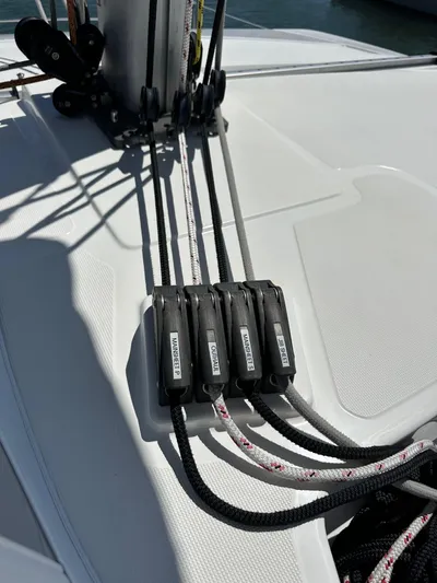 Relentless Yacht Photos Pics 