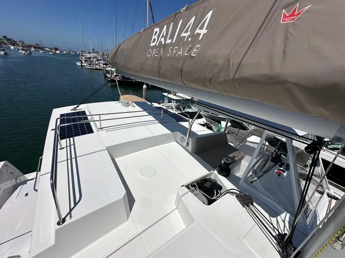 Relentless Yacht Photos Pics 