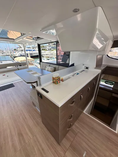 Relentless Yacht Photos Pics 