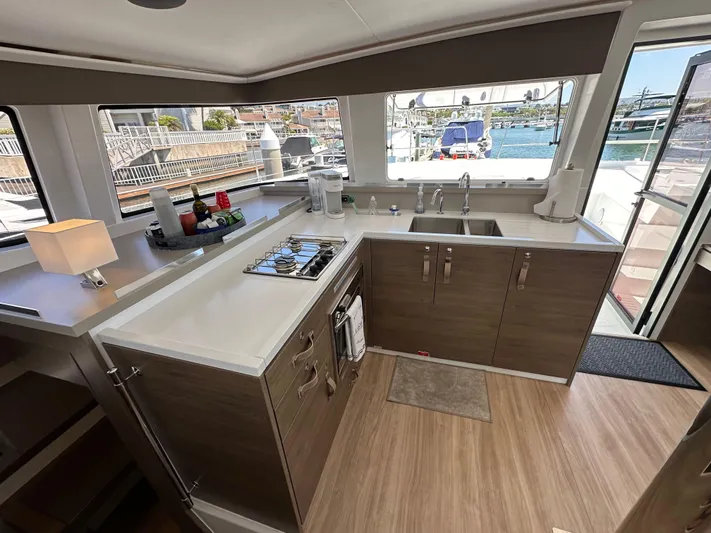 Relentless Yacht Photos Pics 