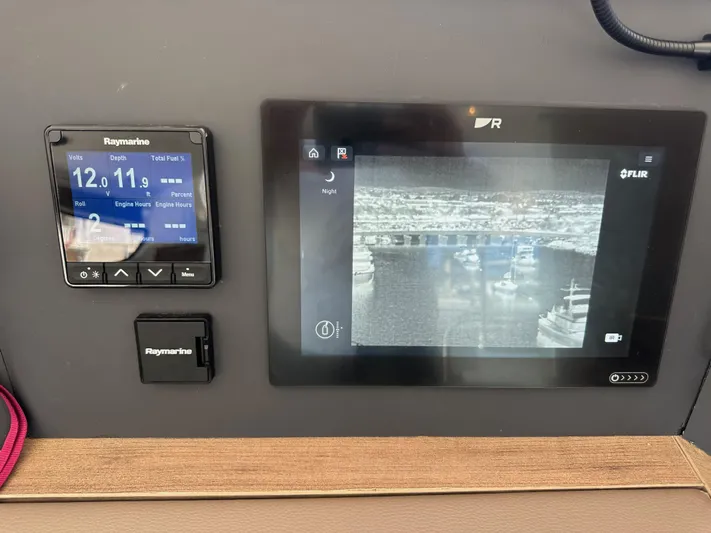 Relentless Yacht Photos Pics 