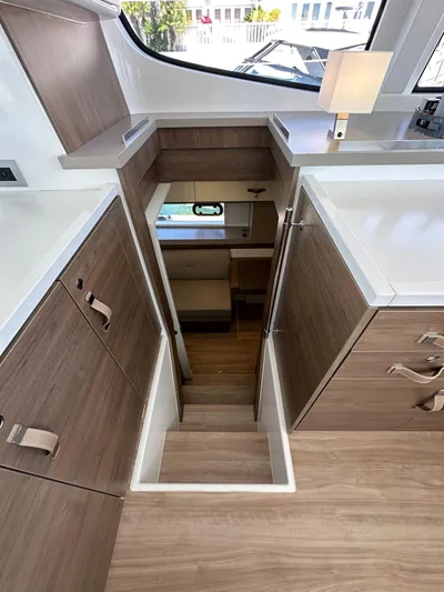 Relentless Yacht Photos Pics 