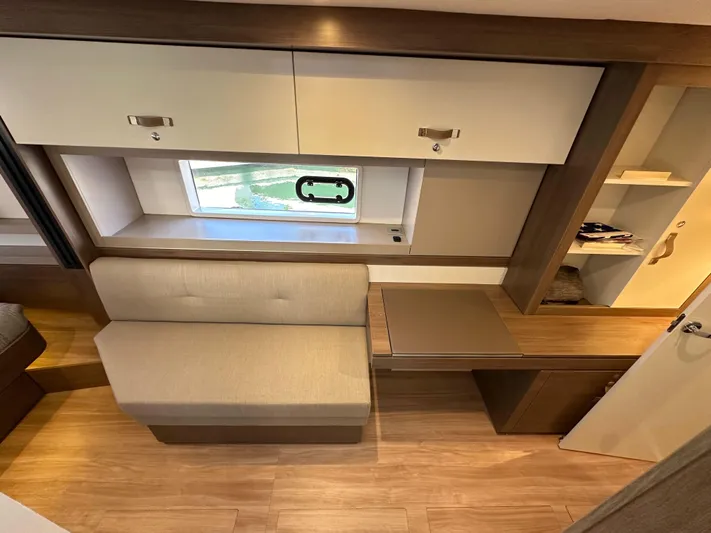 Relentless Yacht Photos Pics 